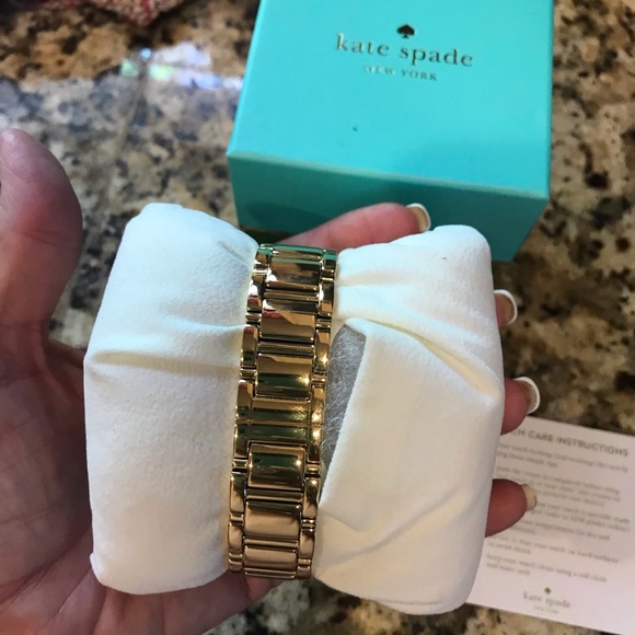 Watch - Picture 3 of 3